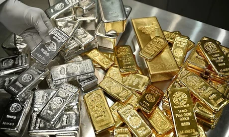 Giá vàng tăng rất mạnh, nhà đầu tư đổ xô tìm nơi trú ẩn an toàn