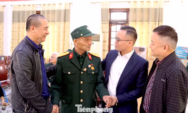 Tết ấm nghĩa tình đến với thương, bệnh binh ở Nghệ An