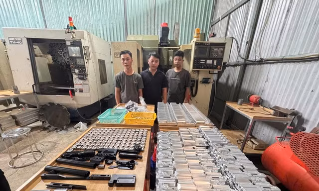 Phá đường dây sản xuất, mua bán súng quy mô lớn dưới vỏ bọc xưởng cơ khí dân dụng