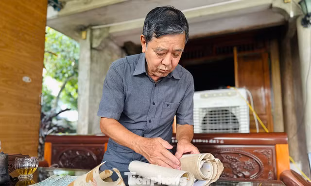 Ba anh em ra trận nhưng không ai trở về, nghẹn lòng khi xem những kỷ vật