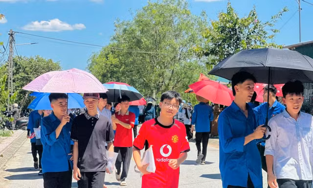 Sở GD&ĐT Hà Tĩnh nói gì về nguy cơ 8 điểm/môn vẫn trượt lớp 10 công lập?