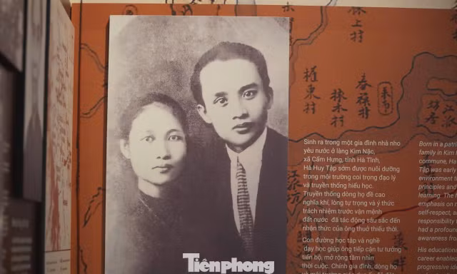 Xúc động những kỷ vật ‘kể chuyện’ cuộc đời của cố Tổng Bí thư Hà Huy Tập