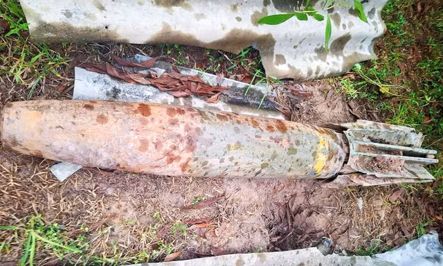 Phát hiện quả bom nặng 113kg trong trang trại