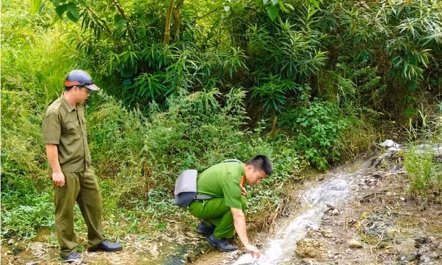  Bộ Công an vào cuộc vụ nước giếng đổi màu tím bất thường