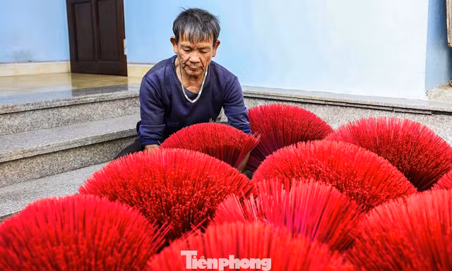 Làng hương 300 năm tuổi tất bật ngày cận Tết