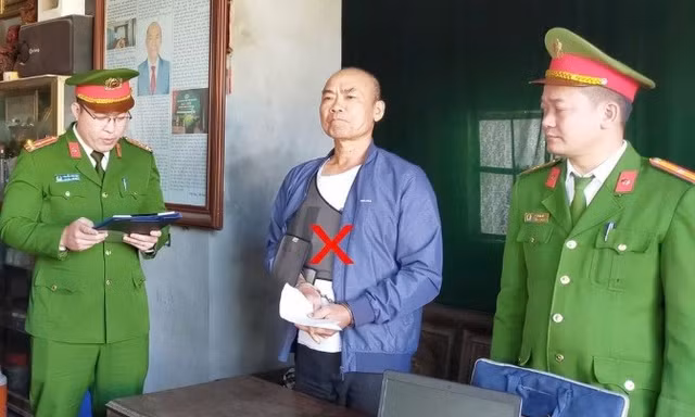 Bắt đối tượng đăng tin xuyên tạc, bôi nhọ lãnh đạo