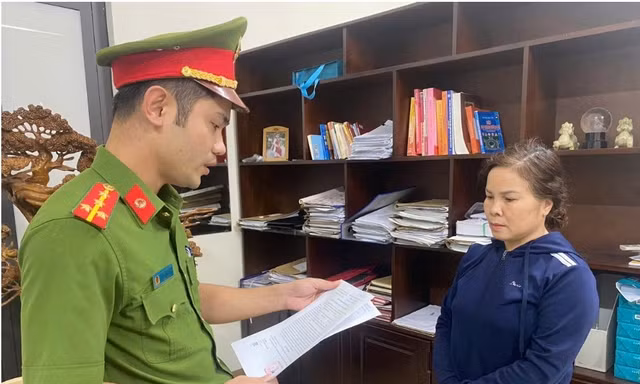 Nữ giám đốc công ty quản lý chợ đầu mối lớn nhất Thanh Hóa chỉ đạo nhân viên ‘làm ảo thuật’ sổ sách