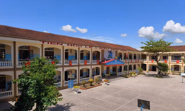 Sở Giáo dục Nghệ An chỉ đạo khẩn vụ hàng trăm học sinh chưa đến lớp