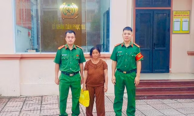 Giúp người phụ nữ đoàn tụ gia đình sau hơn 2 tháng đi lạc
