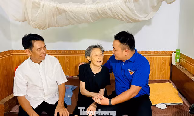 Tháng Bảy ấm áp những bữa cơm tri ân của tuổi trẻ Nghệ An
