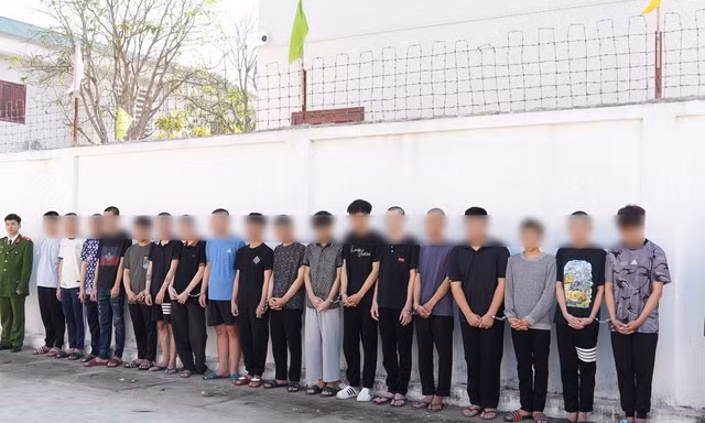 Hơn 500 cán bộ, chiến sĩ Công an Nghệ An ra quân trấn áp 'boy phố'