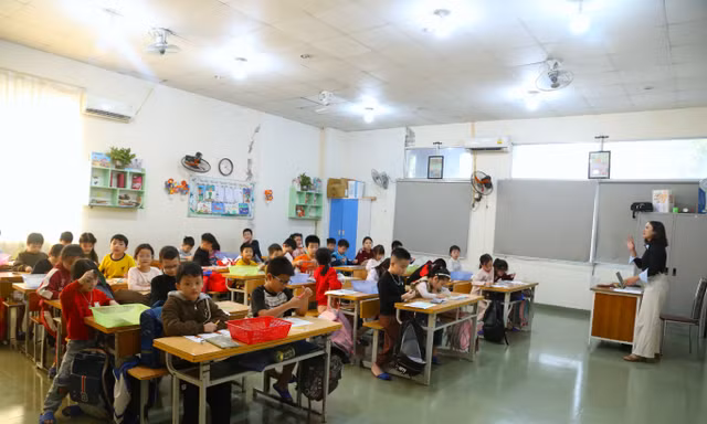 Rà soát gấp, xử lý sai phạm trong thu dịch vụ giáo dục ở Nghệ An