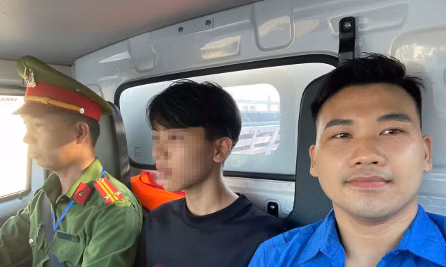 Thí sinh ngủ quên, quên thẻ dự thi được ‘ứng cứu’ kịp thời