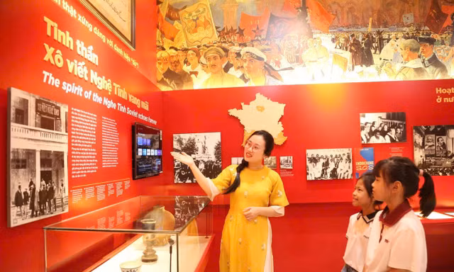 Những người 'thổi hồn' vào hiện vật