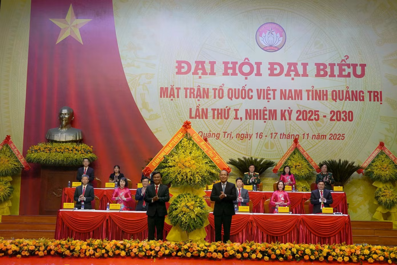 trung-uong-tang-hoa-20251117121301.jpg