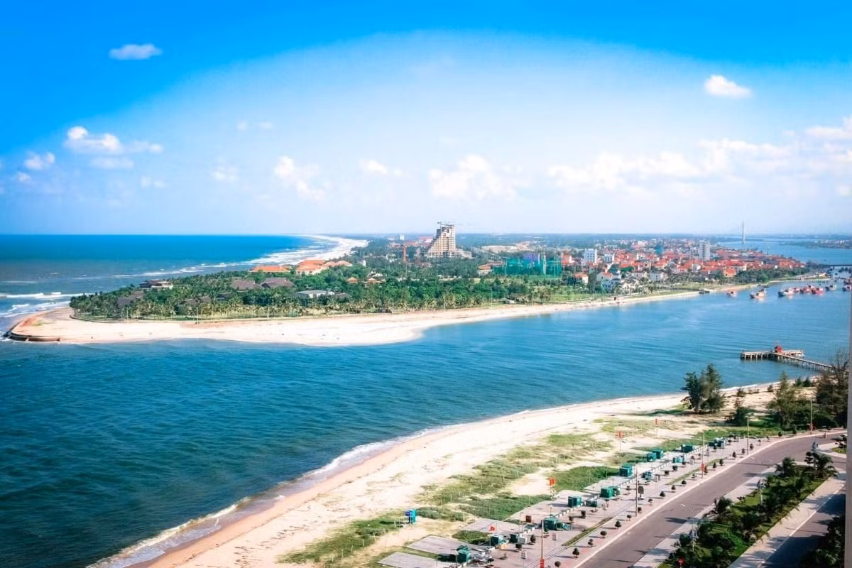 2-bien-quang-binh-trong-xanh-xinh-dep.jpg