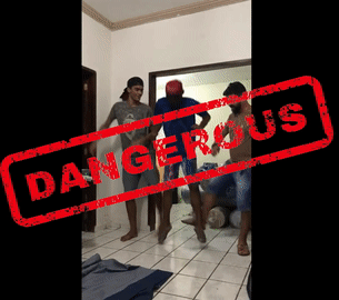 Trào lưu vạch áo cho người xem ngực trần dung tục, phản cảm trên Tik Tok ảnh 3