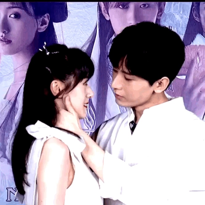 Cưỡng hôn bạo liệt bạn diễn nam, sao nữ Trung Quốc bị chỉ trích dữ dội ảnh 1