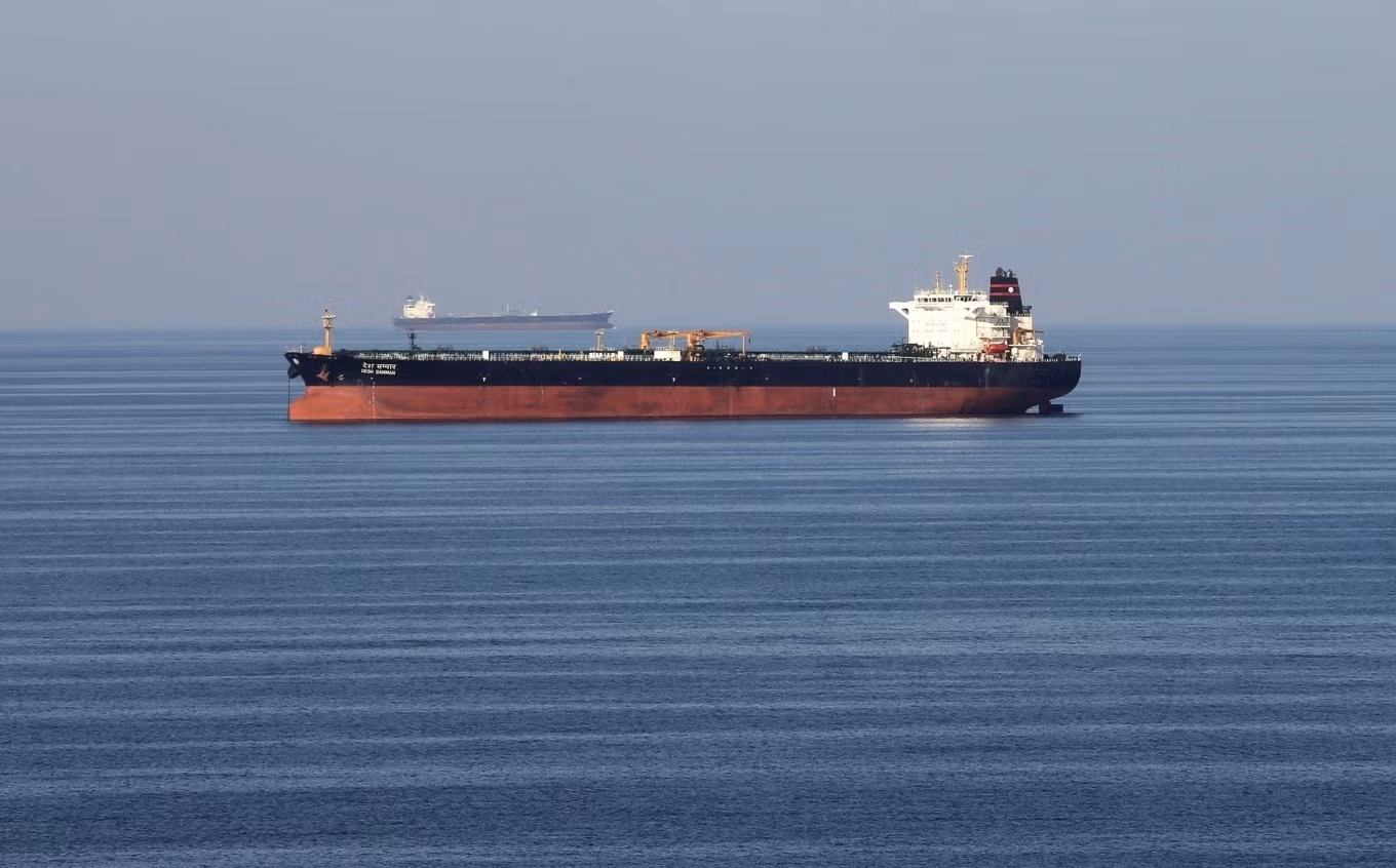 hormuz-tanker-reuters-17682749-7.jpg