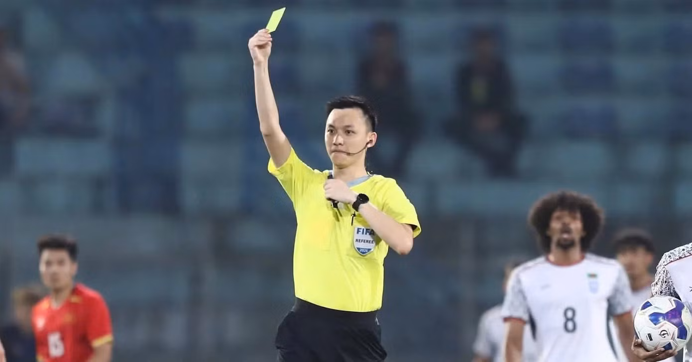 trong-tai-nguoi-quen-bat-tran-tuyen-viet-nam-vs-campuchia-2129.jpg