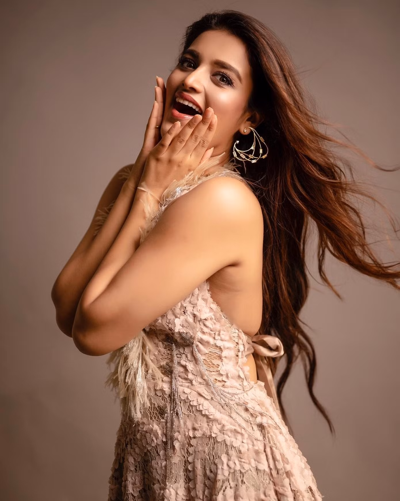 nidhhiagerwal-1634658529-2688033027271797367-268076511.jpg