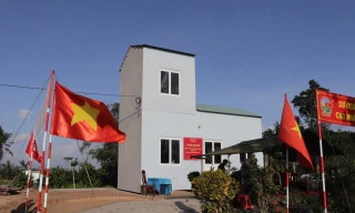 Vượt tiến độ, Quân đoàn 34 bàn giao 5 căn nhà đầu tiên cho người dân vùng lũ Đắk Lắk