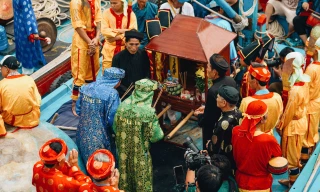 Về ngôi làng lập đền thờ cá Ông nghe truyền kỳ cứu vua Gia Long