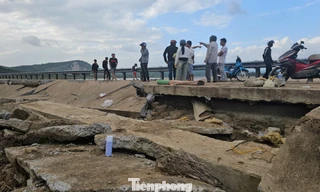 Tang thương hiện trường sập bờ kè bê tông khiến 4 người tử vong ở Đắk Lắk