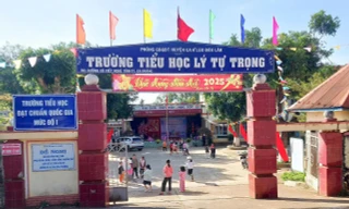 Trường bất ngờ ‘quay xe’ sau đề xuất học sinh mặc 3 màu áo đồng phục trong tuần