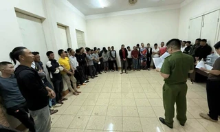 Triệt xóa sới bạc núp bóng ‘câu cá trao thưởng’, tạm giữ 40 đối tượng