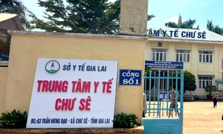 Nhóm nhân viên y tế, điện lực rủ nhau ra quán cà phê sát phạt 