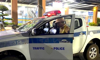 Sản phụ vỡ ối gặp thời tiết xấu, CSGT Gia Lai 'mở đường' hơn 50km tới bệnh viện 