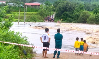 341 hộ dân ở Gia Lai bị cô lập nhiều ngày do nước lũ đổ về 