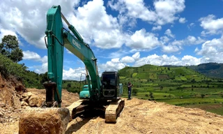 Đã tìm ra người 'xẻ thịt' ngọn núi nổi tiếng ở Gia Lai