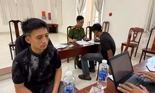 Hai đối tượng rủ nhau trộm ô tô, gây tai nạn rồi trèo lên cây trốn