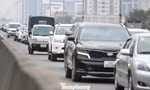 Hà Nội mùng 2 Tết: Cửa ngõ phía Nam ùn tắc cục bộ, nội đô rộng thênh thang