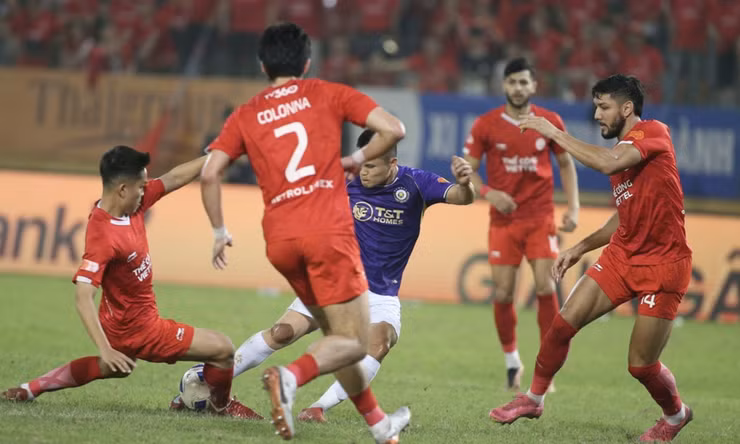 HIGHLIGHTS: Hữu Thắng ghi tuyệt phẩm, Thể Công Viettel đánh bại CLB Hà Nội 