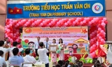 Thầy trò Tiểu học Trần Văn Ơn tự hào đón nhận Bằng khen của Thủ tướng Chính phủ