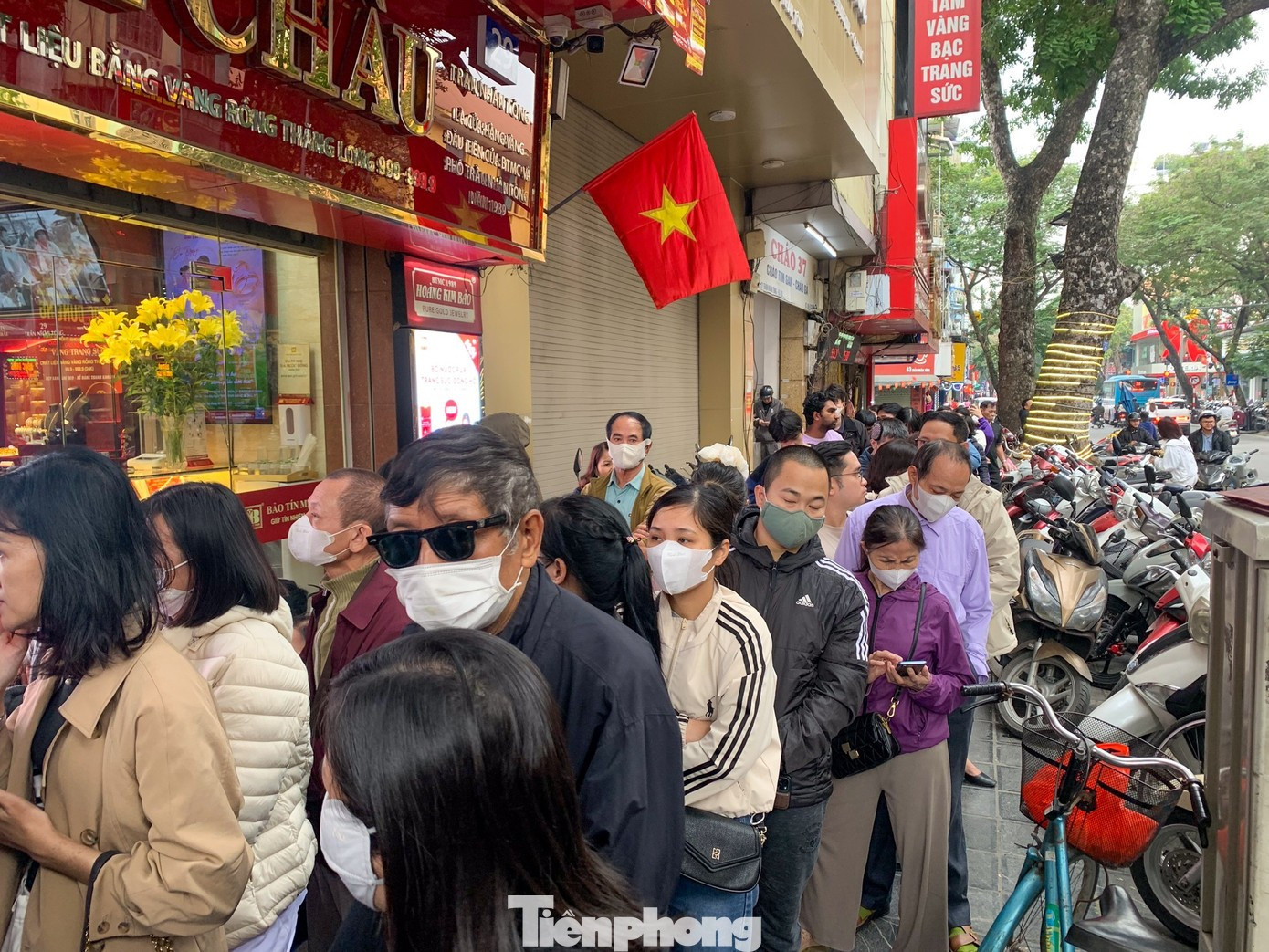 Giá vàng tiếp tục gây bất ngờ?