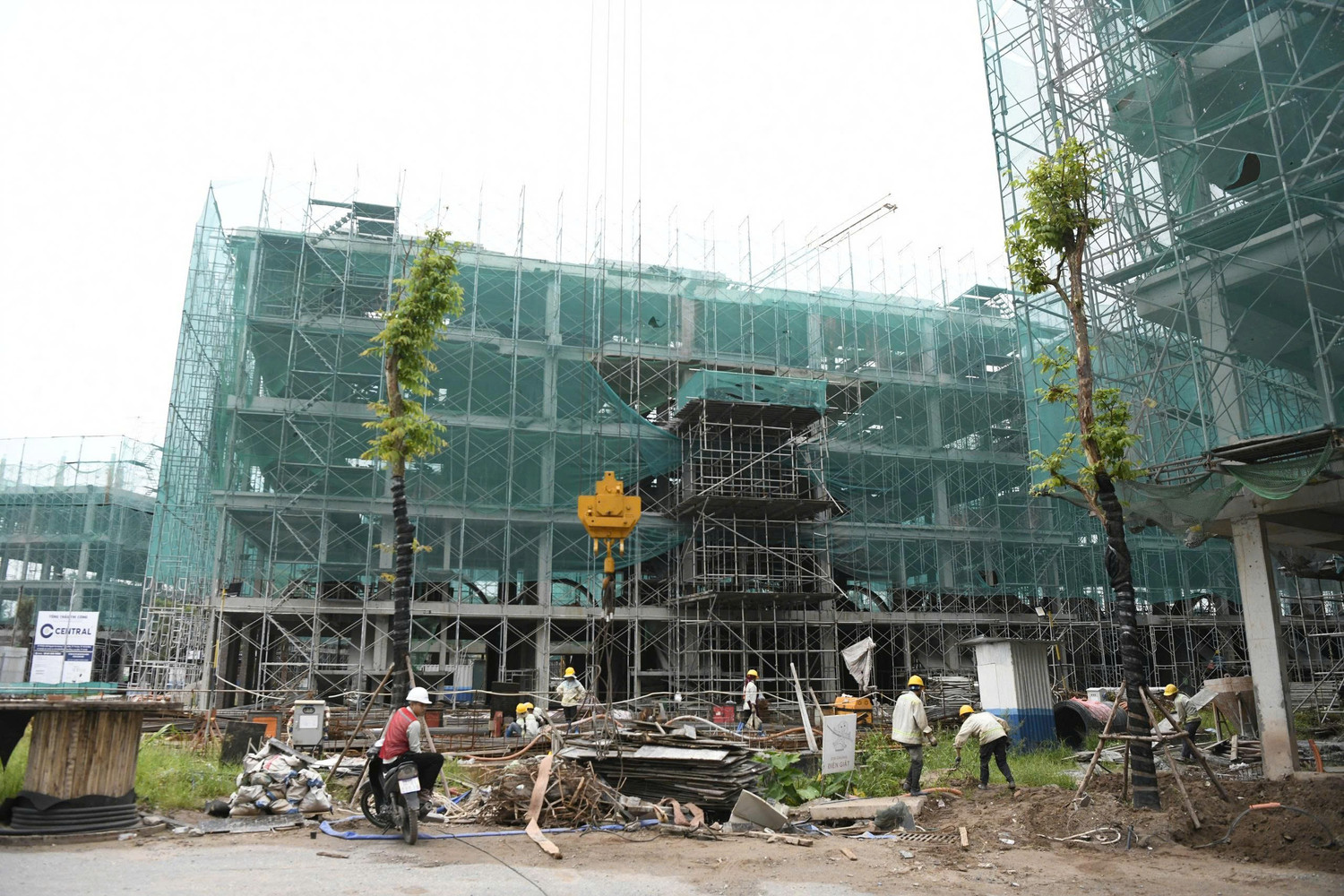 Bộ Xây dựng chỉ rõ đầu cơ, găm hàng làm tăng giá bất động sản