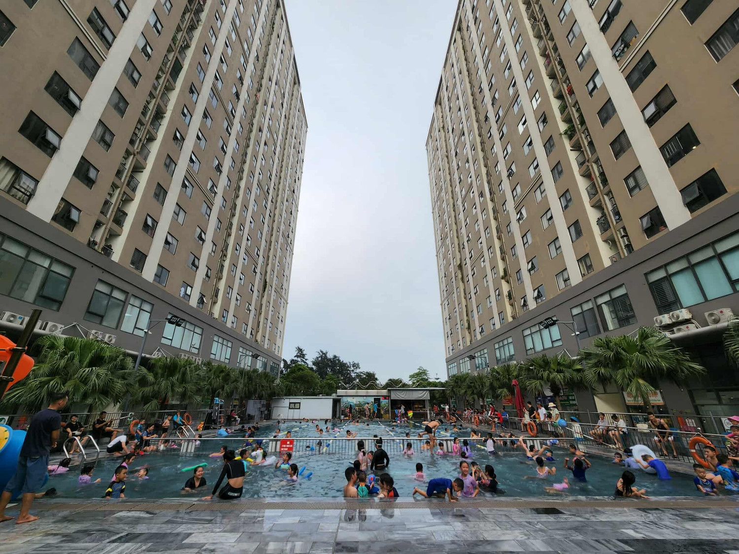 Bộ Xây dựng: Giá nhà đất đang bị chi phối bởi đầu cơ, tâm lý đám đông