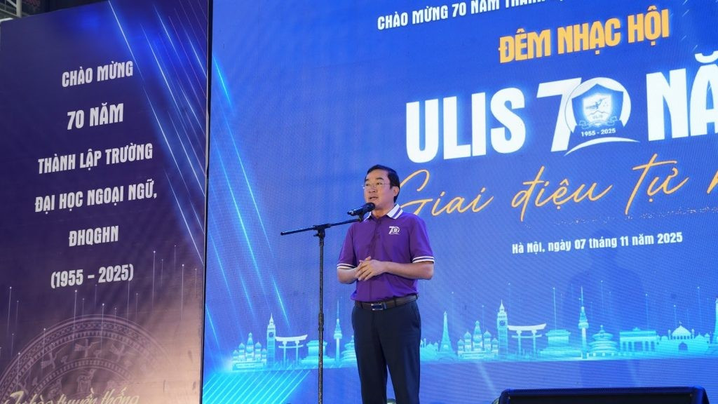 Hiệu trưởng Nguyễn Xuân Long phát biểu khai mạc Đêm nhạc hội ULIS 70 năm – “Giai điệu tự hào”