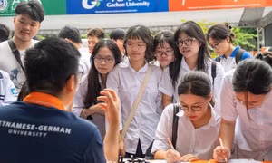 Trường Đại học Việt Đức đẩy mạnh đào tạo liên ngành Công nghệ và Quản trị số