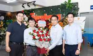 Trường Đại học Tài chính - Ngân hàng Hà Nội chúc mừng Báo Tiền Phong nhân Ngày Báo chí Cách mạng Việt Nam