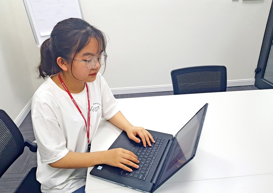 Gặp lại nữ sinh lập fanpage về dịch COVID-19 bằng tiếng Anh