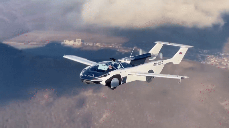 Mẫu xe bay AirCar của Klein Vision được cấp chứng chỉ bay từ năm 2022.