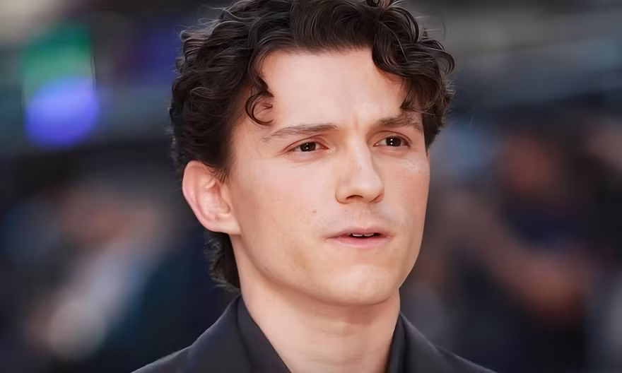 Tom Holland đi vào lịch sử