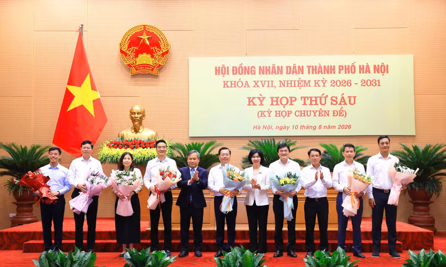 Hà Nội miễn nhiệm ủy viên UBND thành phố với 11 lãnh đạo sở, ngành