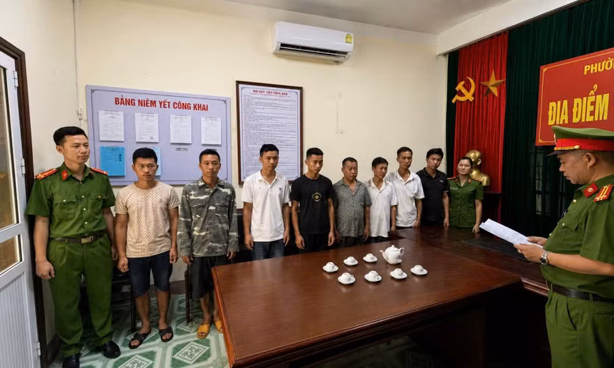 Nhóm đối tượng góp vốn thuê máy móc khai thác vàng trái phép 