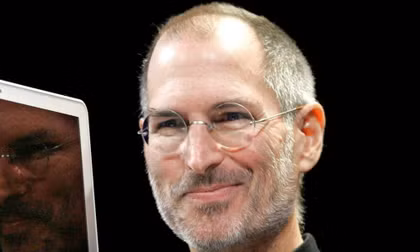 Steve Jobs là ai mà dậy sóng đề thi Ngữ văn THPT 2026 